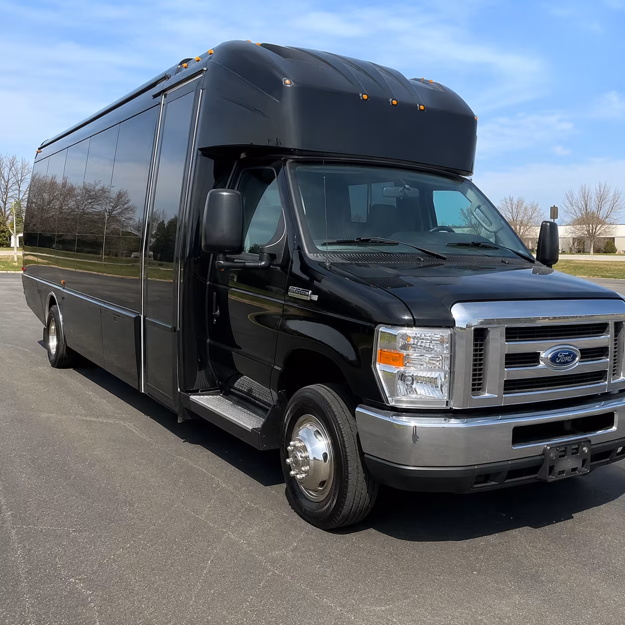 20 Passenger Party Bus Exterior