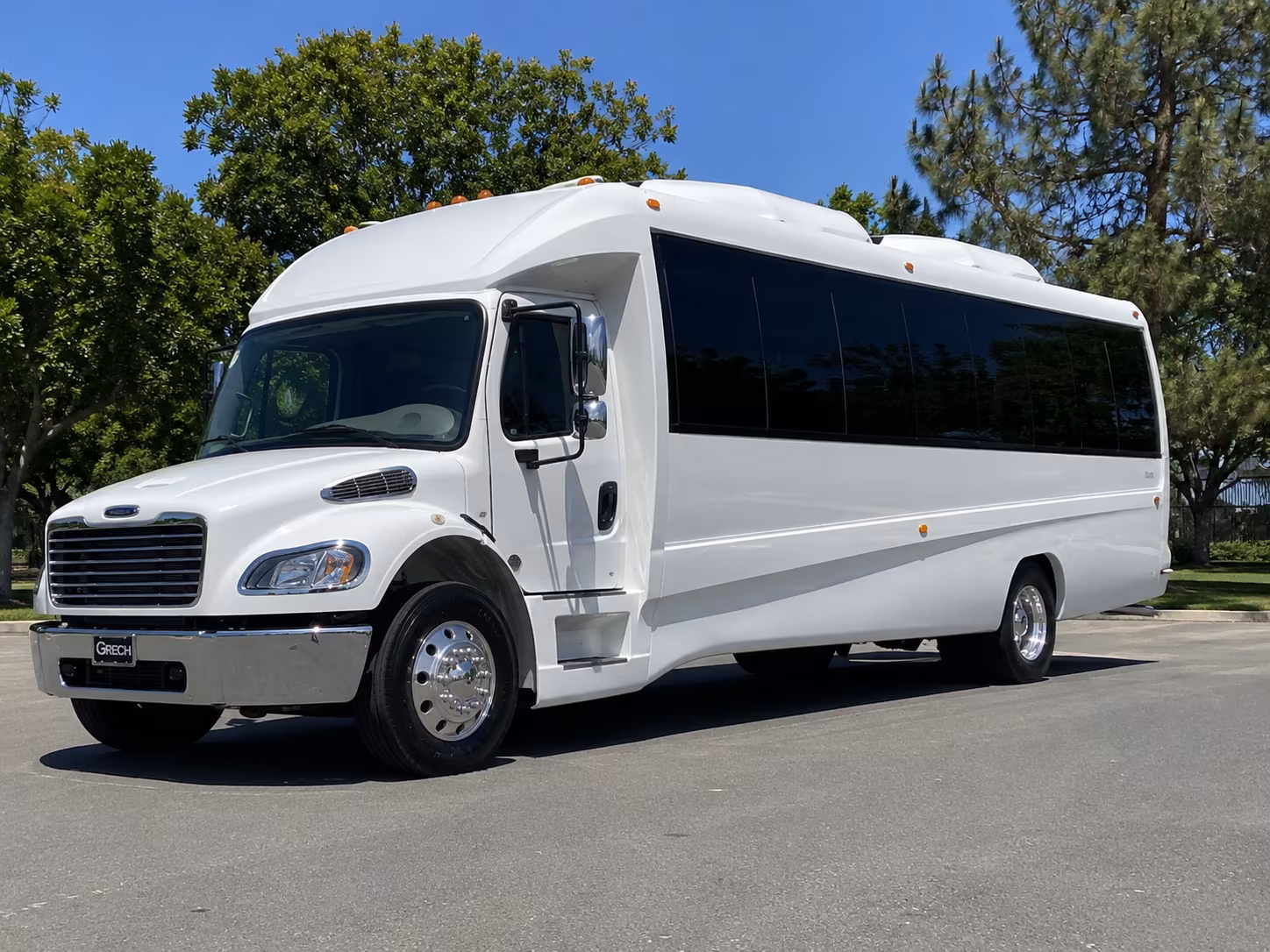 25 Passenger Party Bus Exterior