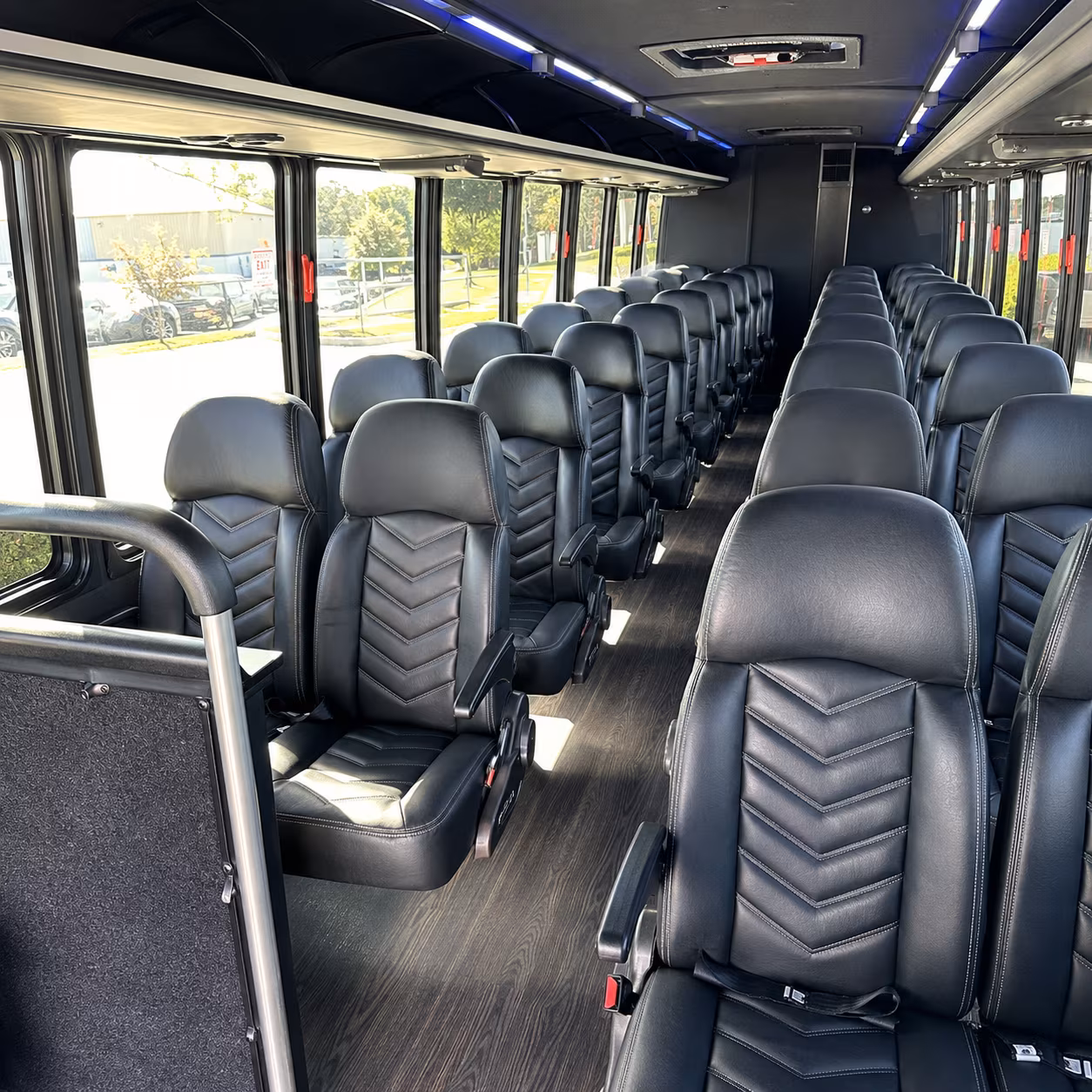 Mansfield Airport Shuttles & Transportation